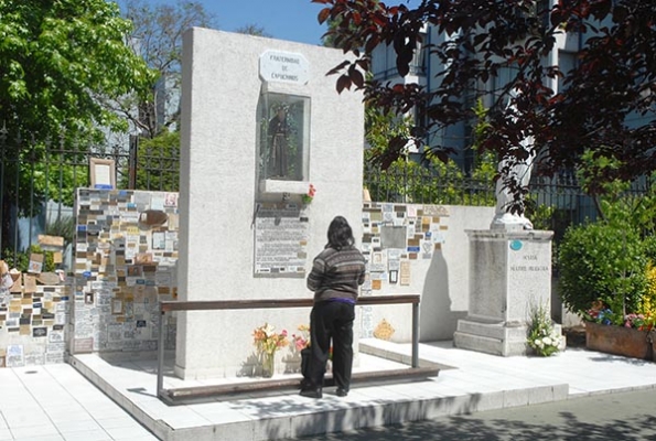 IGLESIA-CAPUCHINOS-2