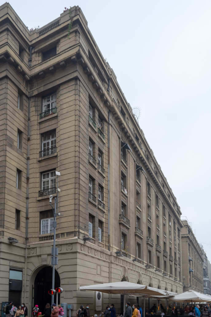 Portal_Bulnes,_Santiago_20210807_02